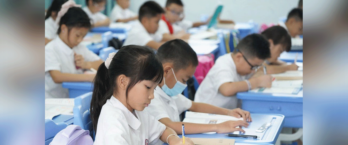 চীনে নতুন আইন করছে শিক্ষার্থীদের ওপর থেকে পড়াশোনার চাপ কমাতে