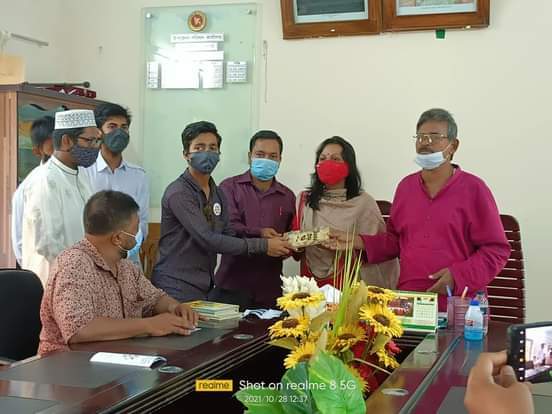 তারুণ্যের নলছিটির ১ম প্রতিষ্ঠা বার্ষিকীতে পাঠাগার’র উদ্বোধন 