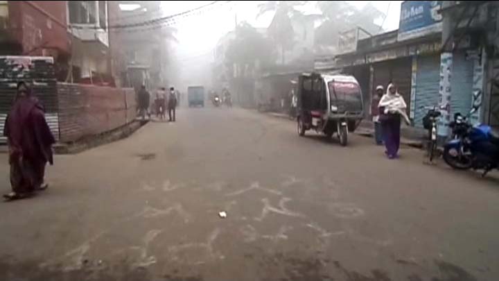 ঝালকাঠিতে তীব্র শীত, সূর্যের দেখা নেই ০৪ দিন, জনজীবন অচল