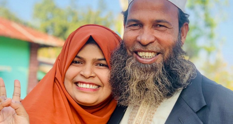 একই সাথে পরিবারের ছেলে-মেয়ে ও নানা-নাতি এইচএসসি পাশ করলেন