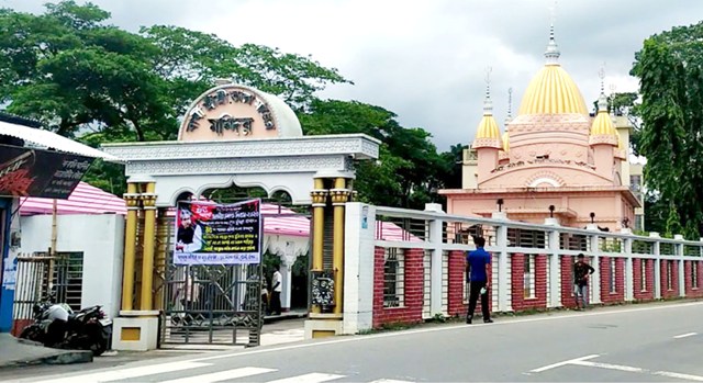 সাড়ে চারশ’ বছরের পুরনো মন্দিরে বাৎসরিক পূজা
