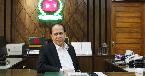 নির্বাচনে অংশ নিতে কোন দলকে আমাদের পক্ষে ফোর্স করা সম্ভব না: ইসি