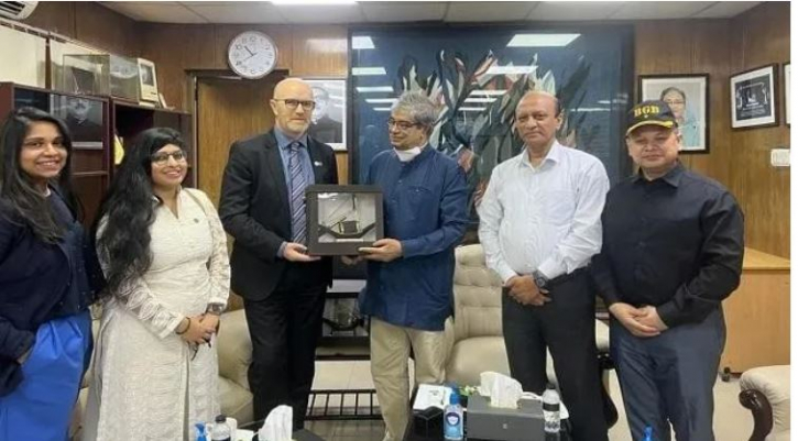 আপত্তিকর পোস্ট সড়িয়ে ফেলতে দ্রুত পদক্ষেপ নিচ্ছে ফেসবুক: মোস্তাফা জব্বার