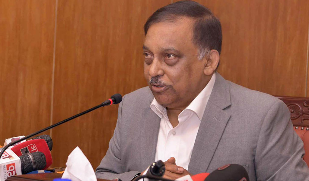 আইন মেনেই হাজী সেলিম বিদেশ গিয়েছিলেনঃ স্বরাষ্ট্রমন্ত্রী