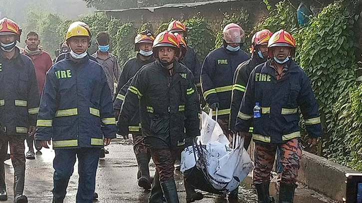 সীতাকুণ্ডে কন্টেইনার ডিপোতে অগ্নিকাণ্ডের ঘটনায় নিহত বেড়ে ৩৮ জন