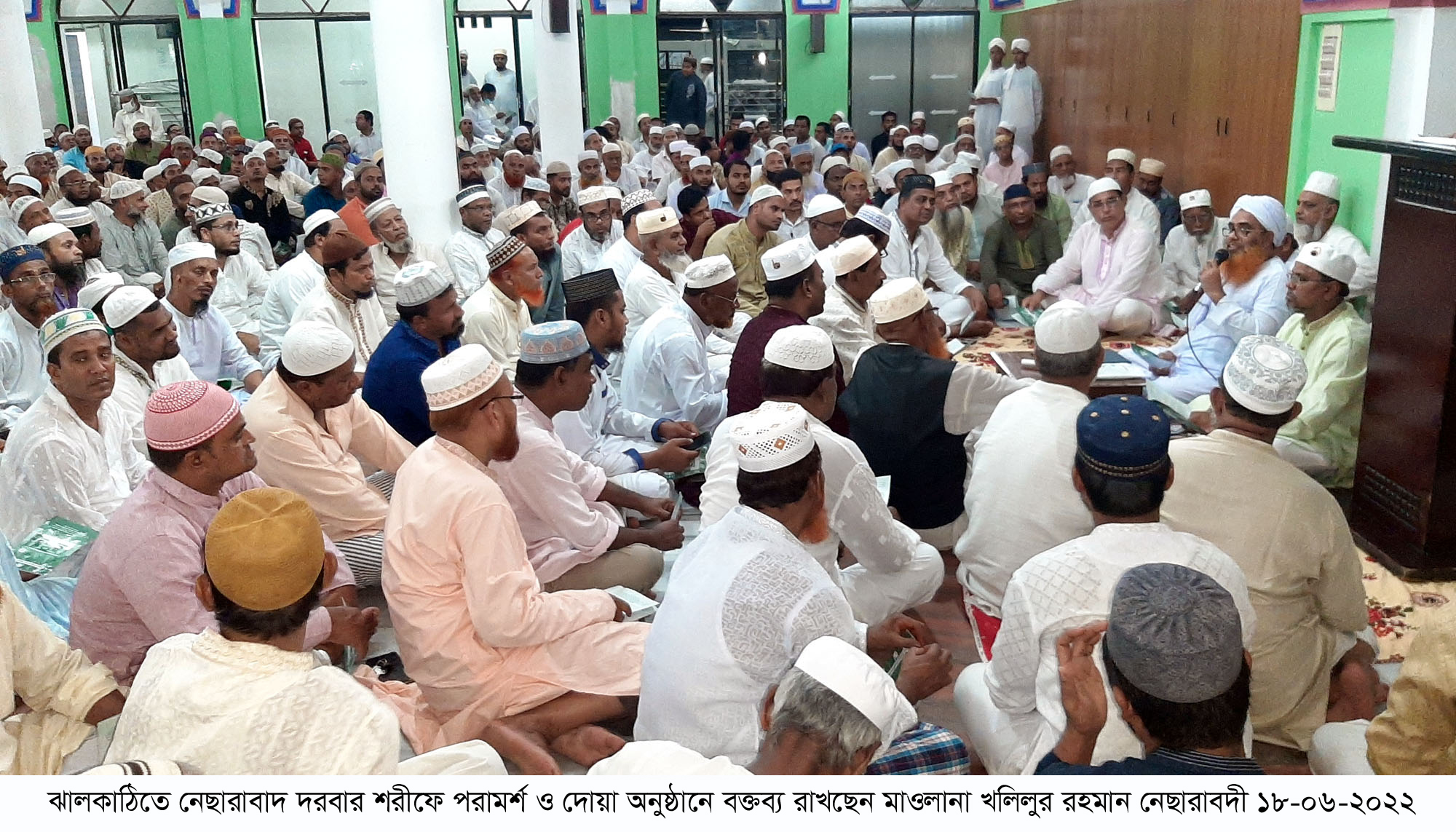 যার যতটুকু ক্ষমতা আছে তা নিয়ে দেশের বন্যা কবলিত মানুষের পাশে দাঁড়ান: নেছারাবাদী হুজুর