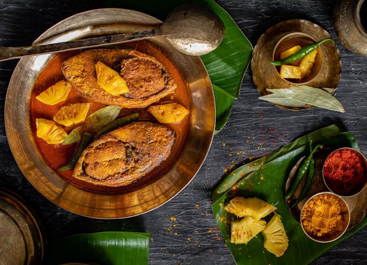 আনারস দিয়ে ইলিশ রেসিপি
