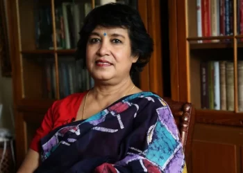 আমি নরম করে বললে, সেটা গরম করে পরিবেশন করা হয়: তসলিমা