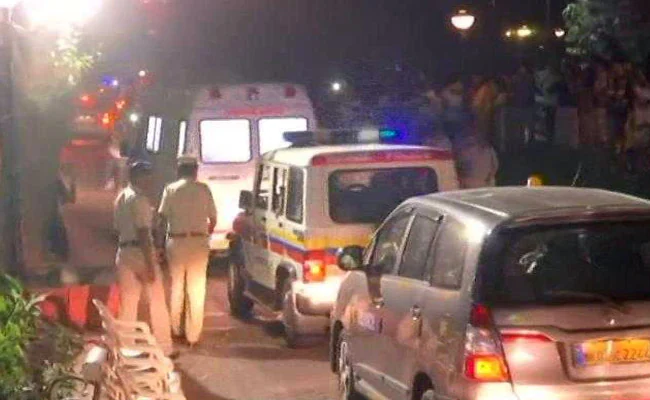সুইসাইড নোটসহ চারজনের মরদেহ পাওয়া গেলো হাসপাতালে