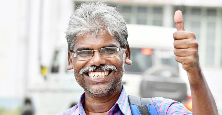 মেডিকেল ভর্তি পরীক্ষায় ২২ বারের চেষ্টা করার পর করেন পাস!