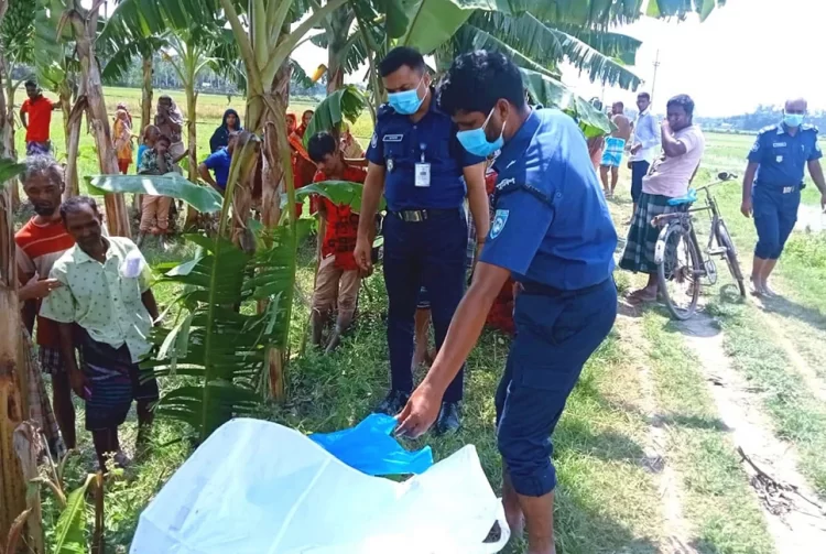 মেয়েকে হত্যা করে পুঁতে রেখে বাবা নিজেই মামলার বাদী!