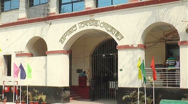 কারাগারের ভিতরে ফাঁসির আসামিদের মধ্যে সংঘর্ষ