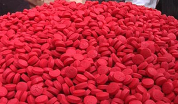 ইয়াবা ব্যবসার সাথে জড়িত পুলিশ!