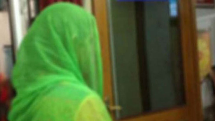 দুলাভাইকে বিয়ের দাবিতে স্কুলছাত্রীর ৩ দিন ধরে অনশন