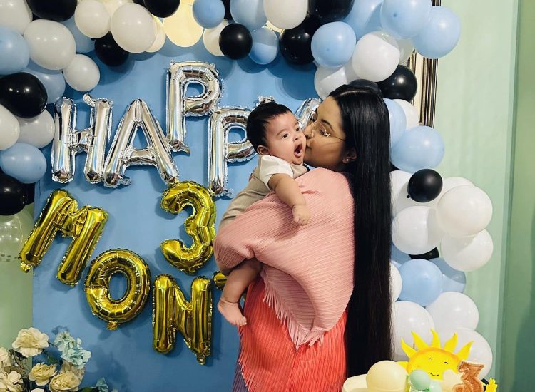 সব ভুলে গিয়ে মা হওয়ার তিন মাস পালন পরীমণির