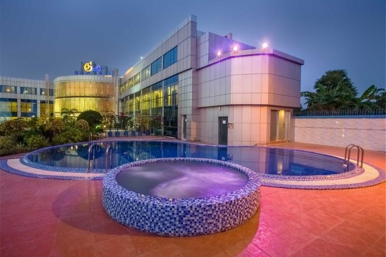 বুকিংয়েও মিলছে না কুয়াকাটায় হোটেলের কক্ষ