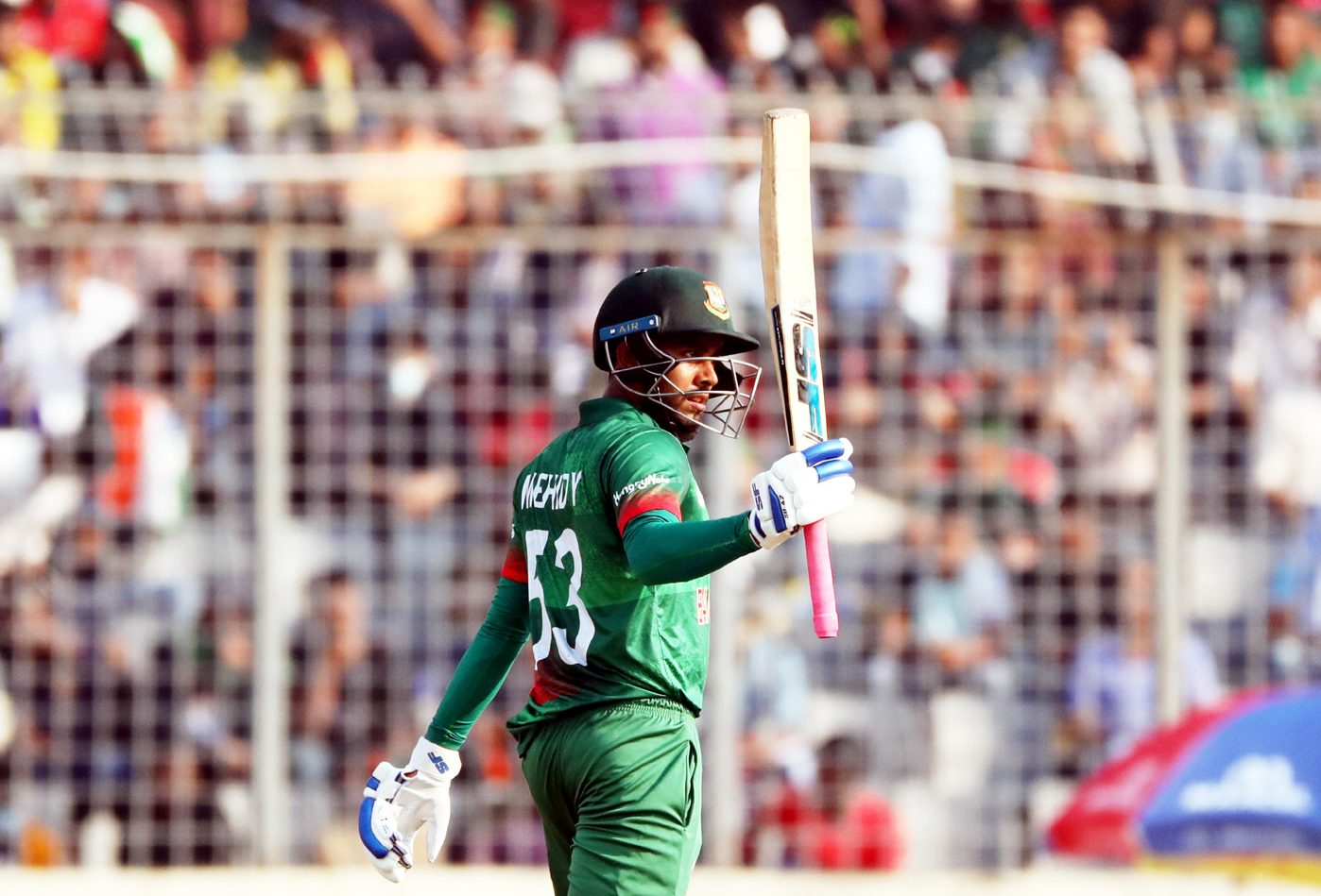 আবারও মিরাজ দেখালো ম্যাজিক!