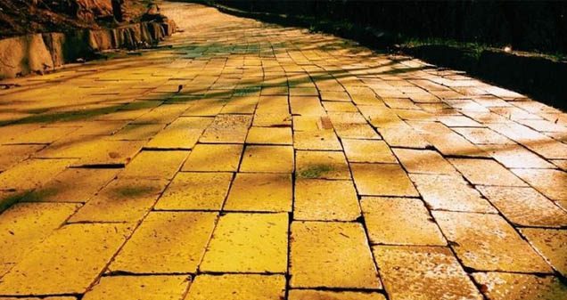 সমুদ্রের নীচে রহস্যময় ‘হলদে ইটের রাস্তা’, চিন্তায় আছে গবেষকরা