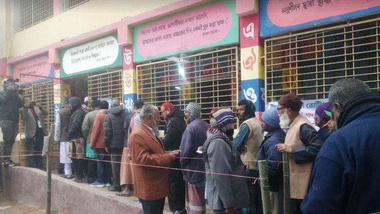 রংপুর সিটি নির্বাচনের শুরু হলো ভোটগ্রহণ