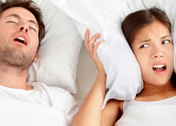 নাক ডাকা থেকে যে ৫ উপায়ে মিলবে মুক্তি
