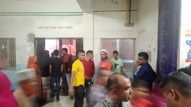 খালার জানাজা শেষ করে ফেরার পথেই দুই ভাই নিহত