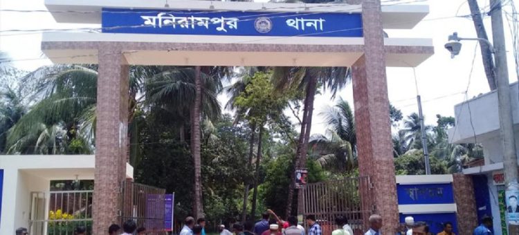 যশোরে থানার ওসি এবং এসআইসহ ৯ জনের নামে বিরুদ্ধে মামলা