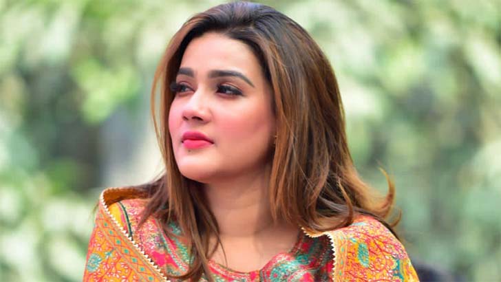 গ্রেফতার হয়েছেন চিত্রনায়িকা মাহিয়া মাহি