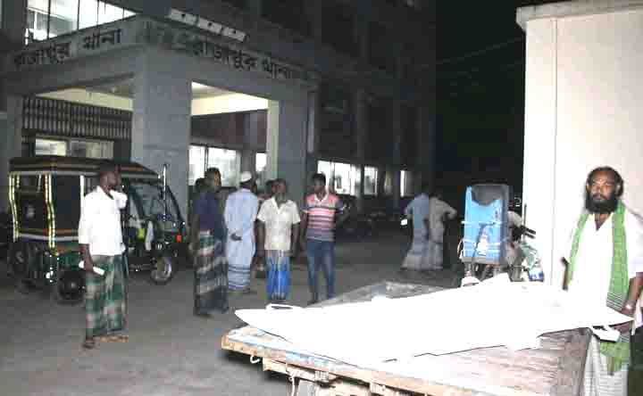 রাজাপুরে ৭ম শ্রেনীতে পড়–য়া স্কুল ছাত্রীর মরদেহ উদ্ধার