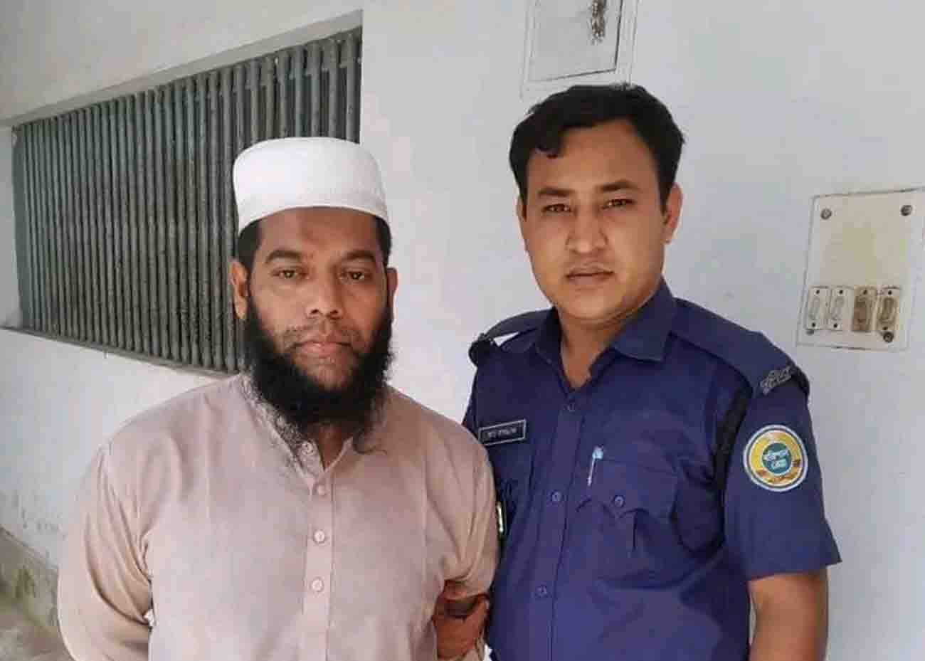 ঝালকাঠিতে ১৪ টি মামলার ওয়ারেন্টভুক্ত আসামী গ্রেফতার