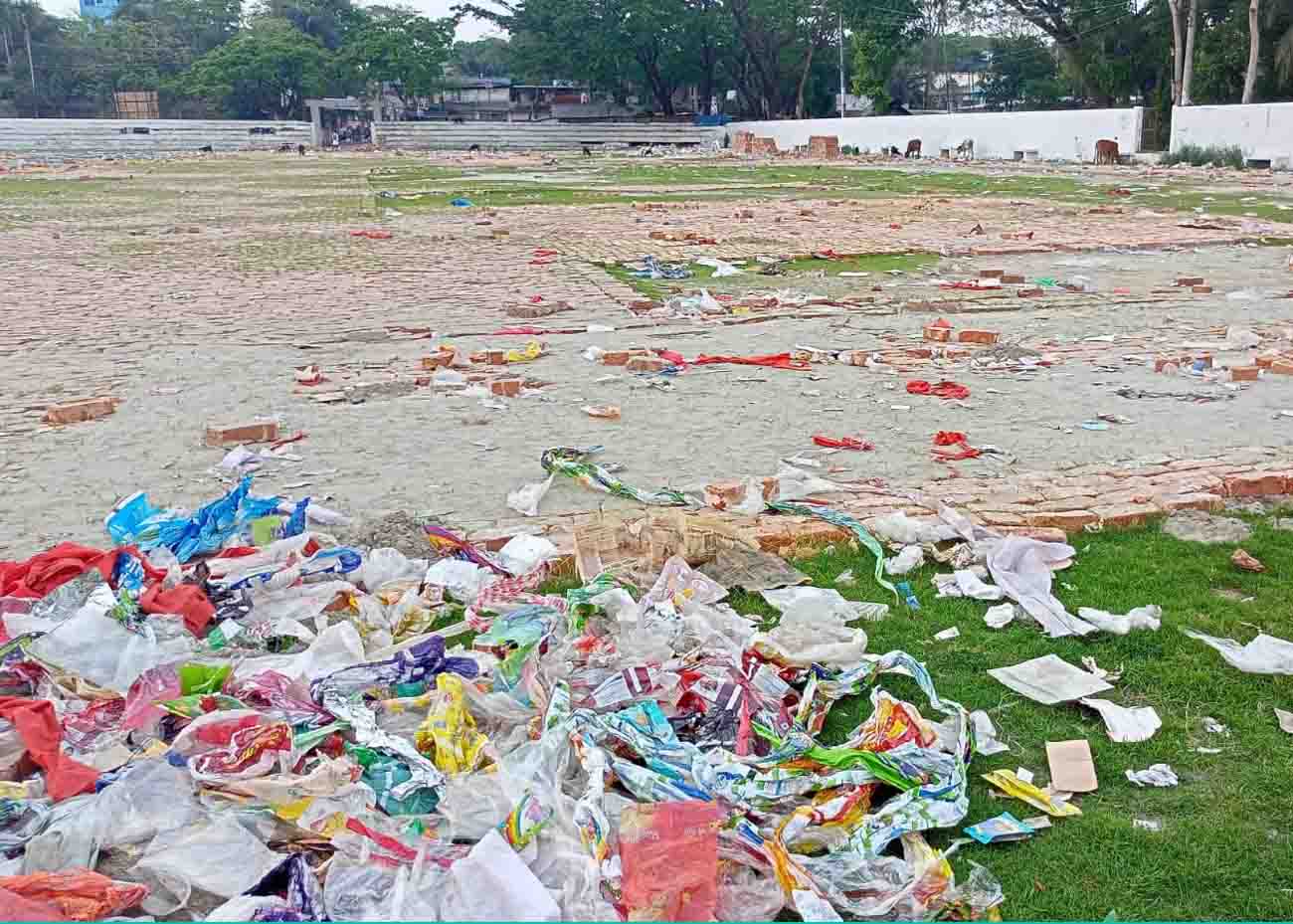 রুপসীবাংলা মেলা শেষে মাঠের হাল বেহাল