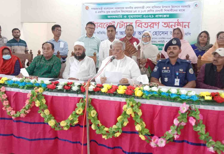 শিক্ষানীতি প্রণয়নের মধ্য দিয়ে আমরা এগিয়ে যাচ্ছি আমির হােসেন আমু