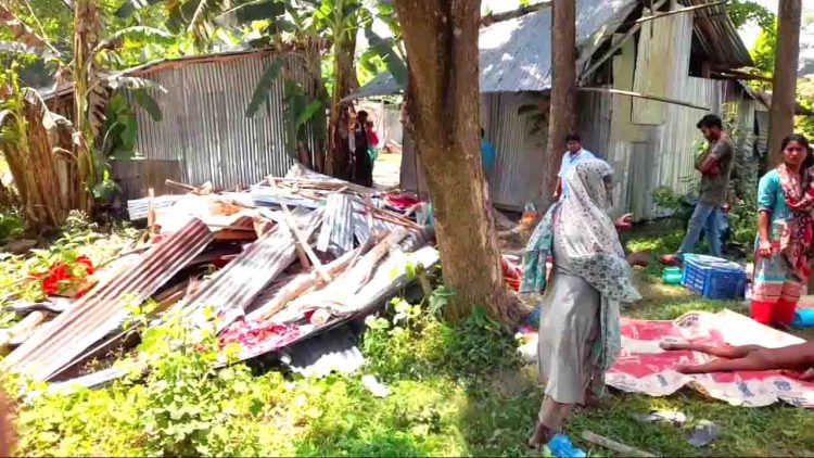 রাজাপুরে জমি নিয়ে বিরোধে দুই পক্ষের সংঘর্ষে ১০ জন আহত