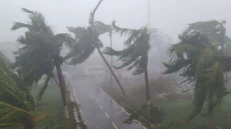 ১৪টি অঞ্চলে কালবৈশাখীর শঙ্কা, দিনে বাড়তে পারে তাপমাত্রা