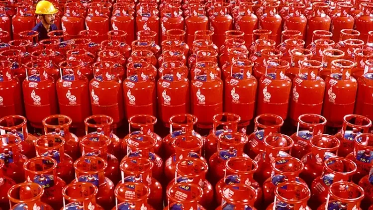 এলপিজি গ্যাসের দাম বাড়িয়েছে বিইআরসি