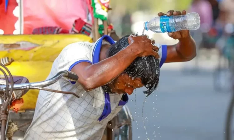 বাড়তে পারে আরও তাপপ্রবাহ