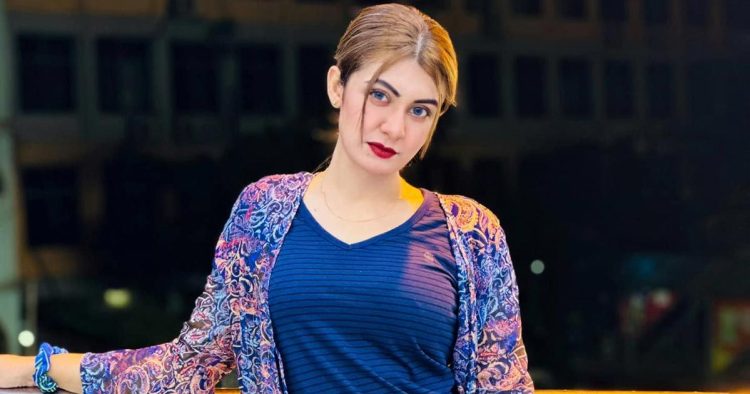 ‘সুগার ড্যাডি নাই, তবে অনেক পরিচালক হোটেলে ডাকে’ : জেবা জান্নাত