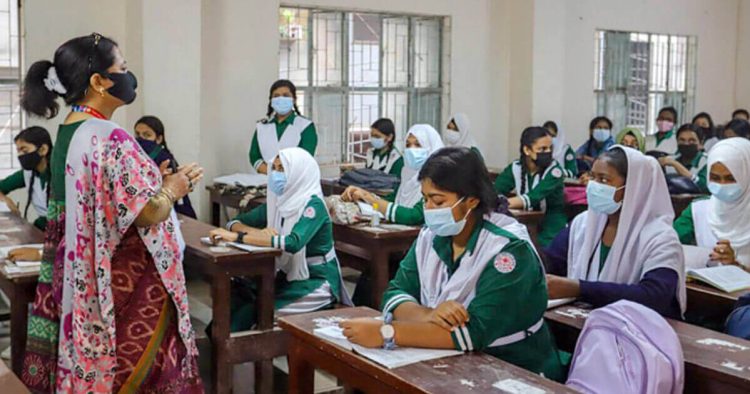 মাধ্যমিকে শিক্ষক সংকট, আগস্টেই বড় নিয়োগ আসছে