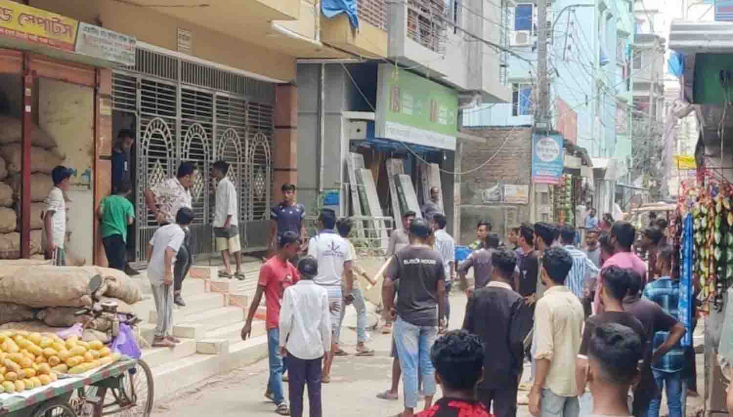 কাঁচা মরিচের দাম নিয়ে মারামারির, নিহত ১ আহত-৫