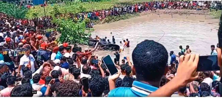 ঝালকাঠিতে ভয়াবহ সড়ক দুর্ঘটনা (ফলো আপ)