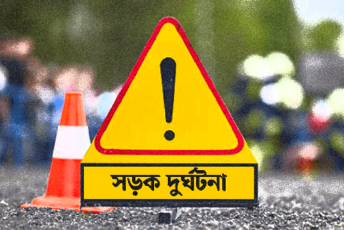 বরিশালে বাসের চাকায় পিষ্ট হয়ে নারীর মৃত্যু