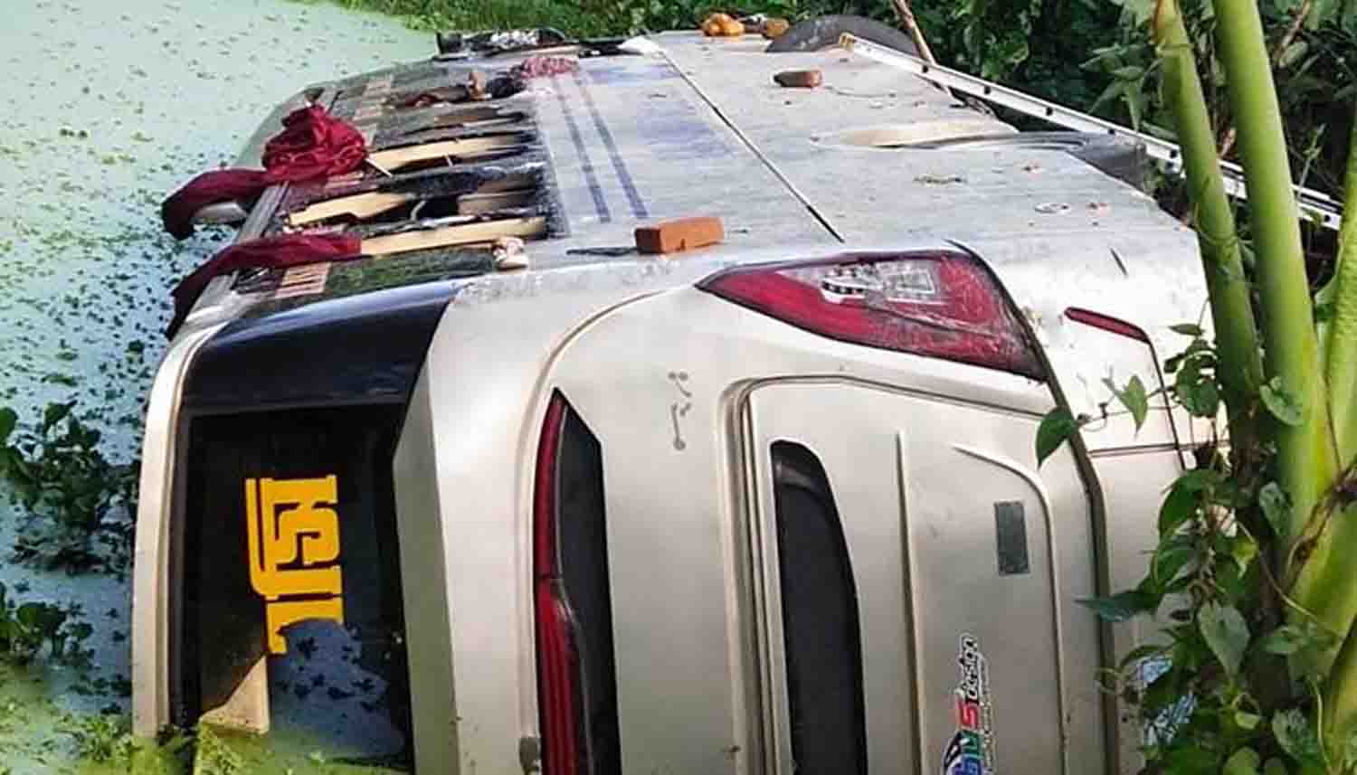 ঢাকা-বরিশাল মহাসড়কে দীর্ঘ হচ্ছে মৃত্যুর মিছিল