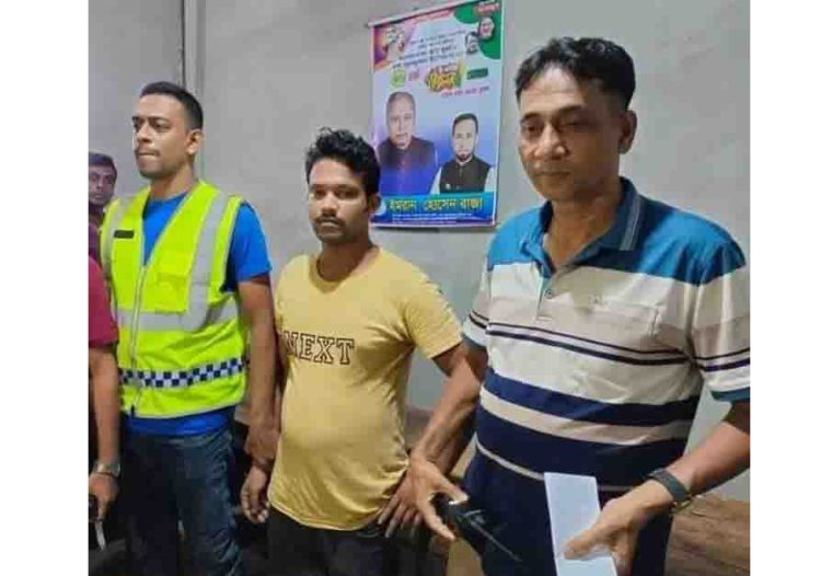 বরগুনায় র‍্যাব পরিচয়ে চাঁদবাজি করার সময়  আটক  ১