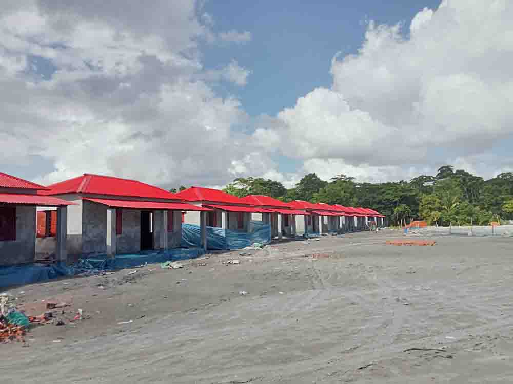 উদ্বোধনের অপেক্ষায় প্রধানমন্ত্রীর উপহার ১৮৭ ঘর