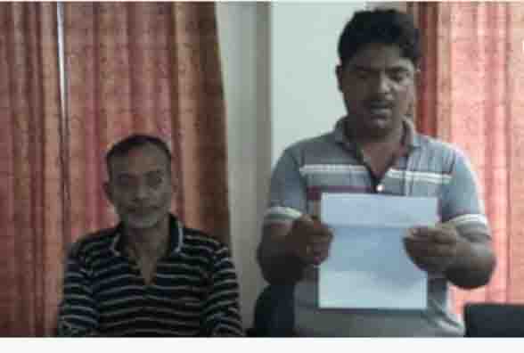 বামনায় আ. লীগের ওয়ার্ড কমিটিতে বিএনপি’র কর্মীর নাম অন্তুর্ভুক্ত করার প্রতিবাদে সংবাদ সম্মেলন