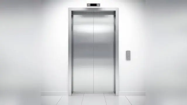 লিফটে ৩ দিন আটকে থাকায় এক নারীর মৃত্যু