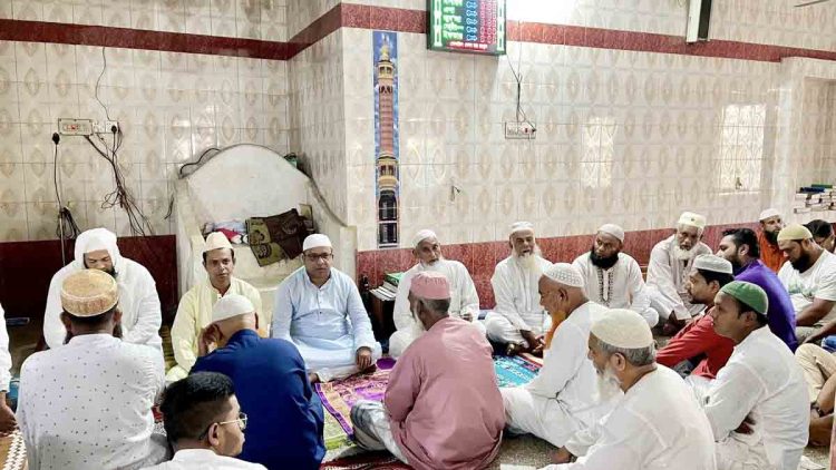 কাঠালিয়ায় আওয়ামী লীগের উদ্যোগে ঈদে মিলাদুন্নবী (সা.) উপলক্ষ্যে দোয়া ও মিলাদ মাহফিল