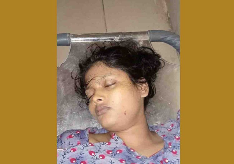 মোটরসাইকেল কেনার টাকা না পেয়ে স্ত্রীকে হত্যা থানায় অপমৃত্যু মামলা 