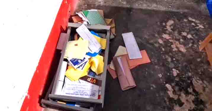 রাজাপুরে চারটি স্কুলে ও দোকানে ৫৩ হাজার টাকা ল্যাপটপ টিভি চুরি 