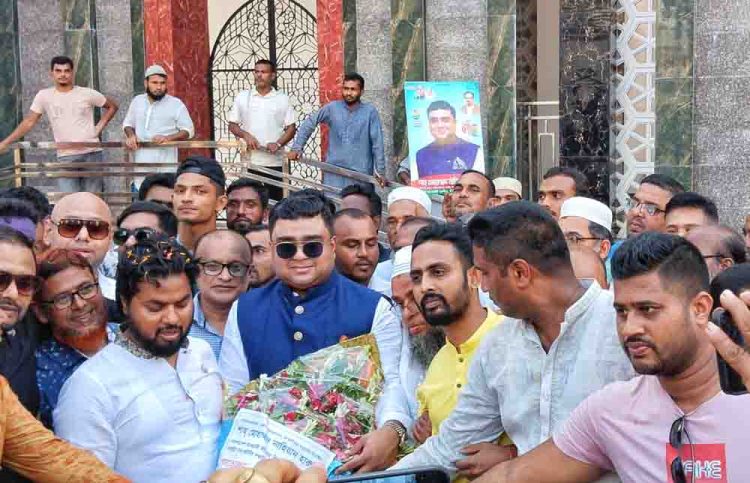 রাজাপুরে এমপি পুত্র নাহিয়ান হারুন সংবর্ধিত