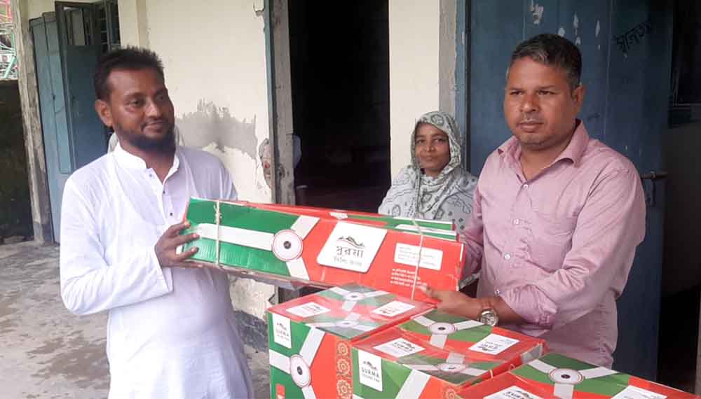 ঝালকাঠিতে শিশুকল্যাণ বিদ্যালয়ে ফ্যান উপহার দিলেন যুবলীগনেতা